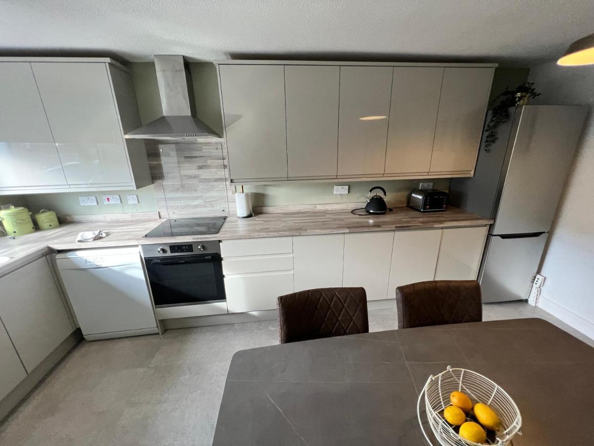 Very Comfy 3 Bed Town House Ashton-under-Lyne Zewnętrze zdjęcie